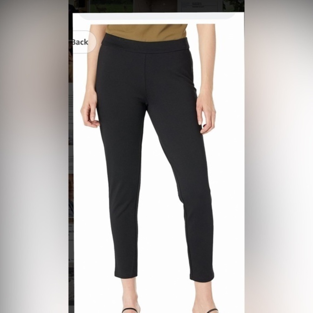 Nanette Lepore black skinny leg pull on pants. Size medium.